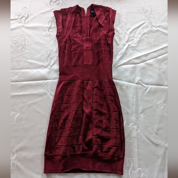 French Connection - Red Dress - Size 2 - Picture 2 of 6